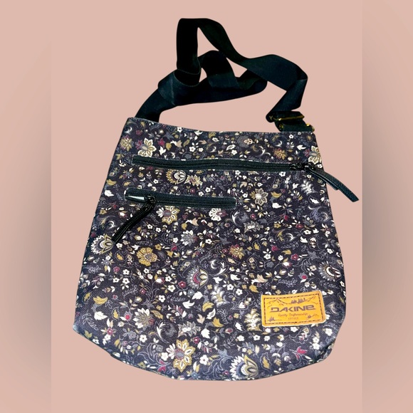 Dakine Floral Crossbody Bag - Picture 1 of 9
